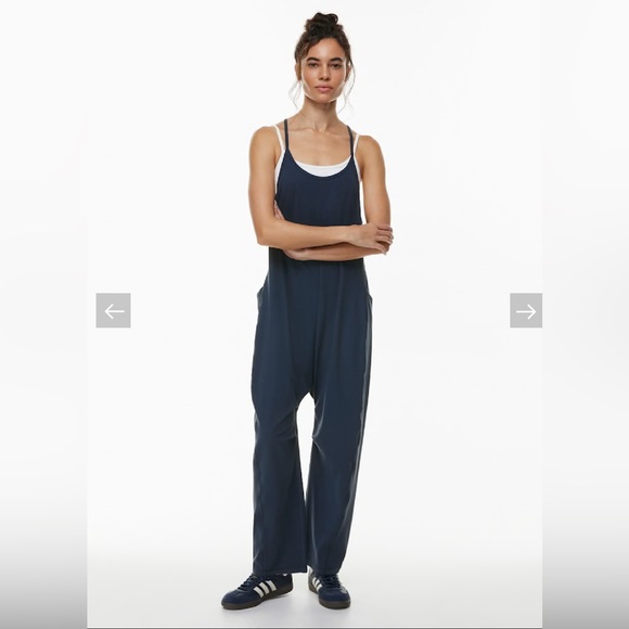 Aritzia Breakaway Jumpsuit - Picture 1 of 12